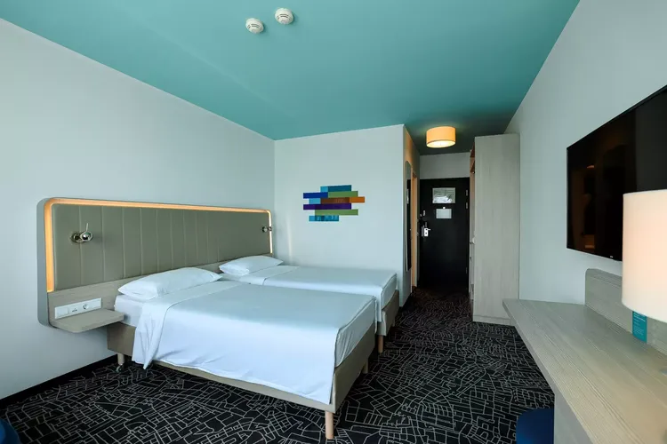 Космос Прибалтийская 4* (г. Санкт-Петербург)