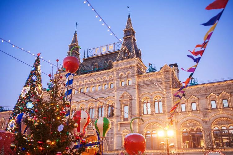 Старое и новое: диалог в архитектуре города 7 дней