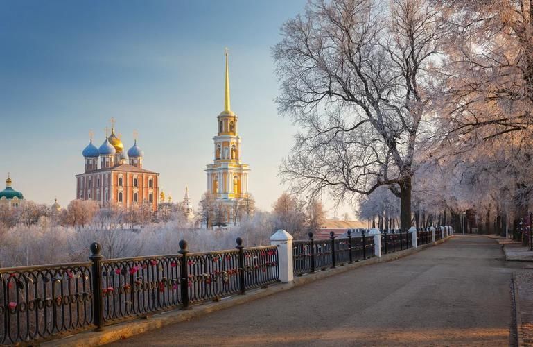 Автобус |  По губернским тропам: путешествие в прошлое России