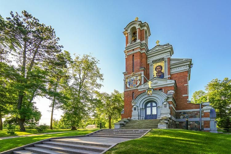 Автобус| Магнаты: следы в белом ветре из Воронежа