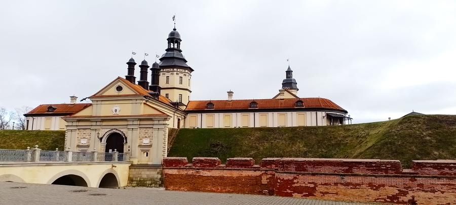 Путь через память и лес